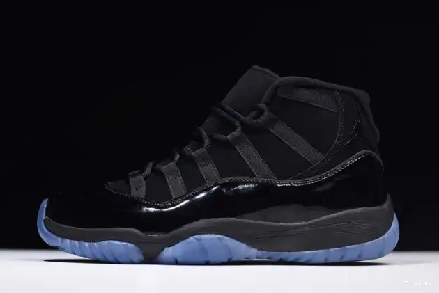 TBK Gown and black Cap Jordan 11 Air 378037-005 0518